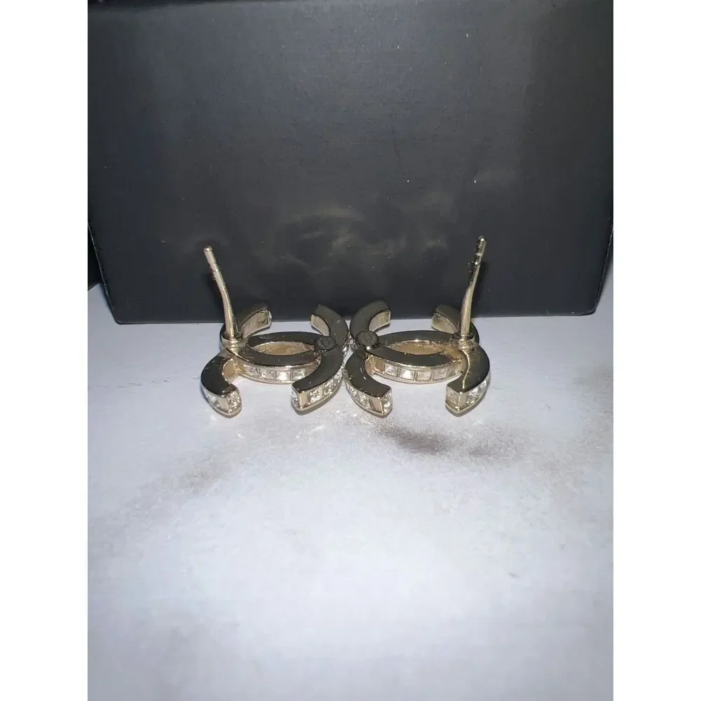 Chanel CC Logo Earrings with Crystals - Good Condition - Picture 3 of 4